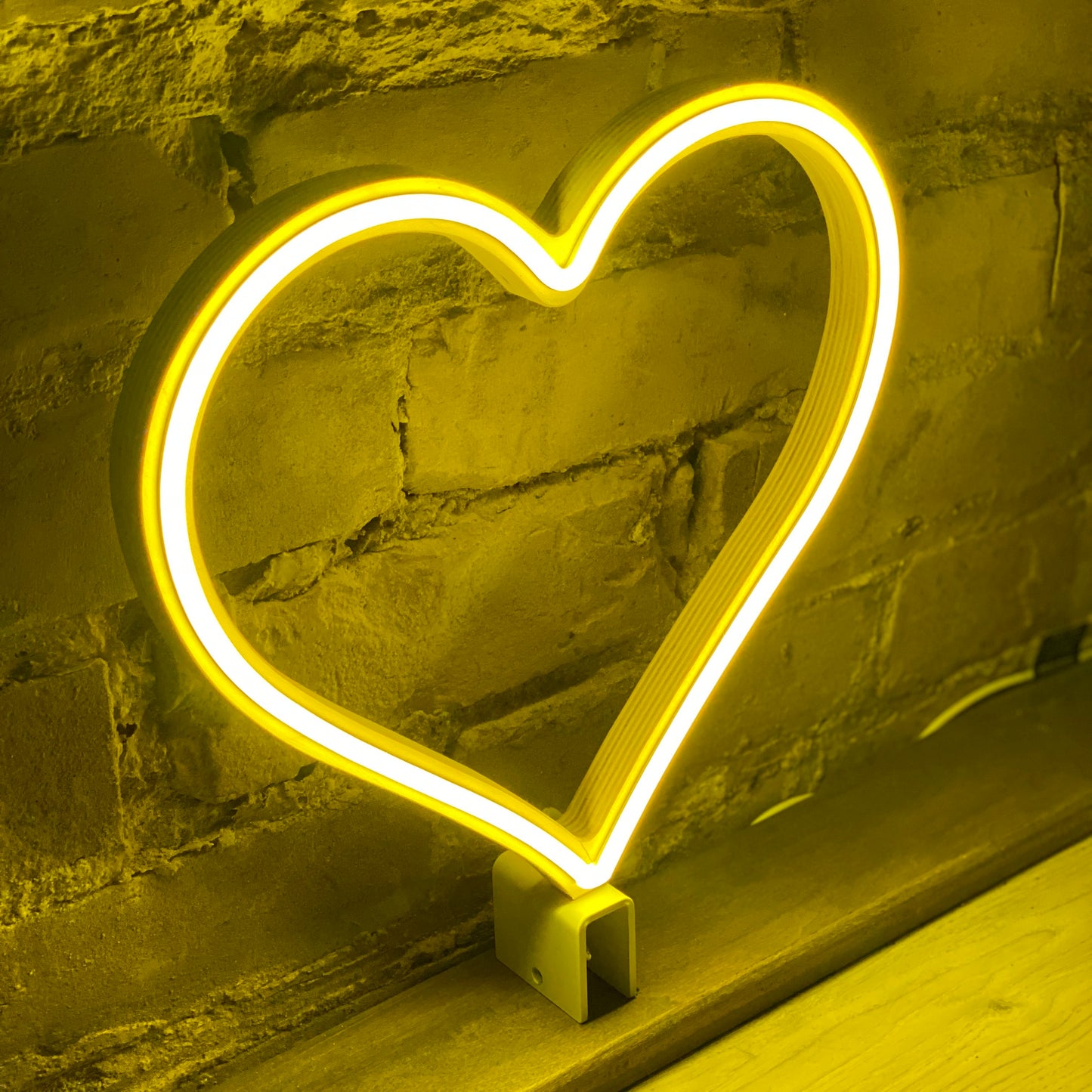 Neon Hero Heart - Yellow